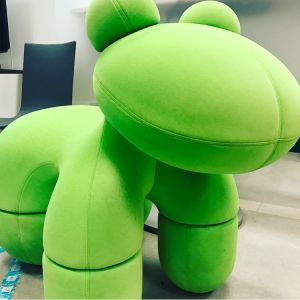Instagramin Clarendon pikakäsittelyllä käsitelty Eero Aarnion Pony-tuoli