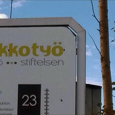 Kokkotyö-säätiön kyltti
