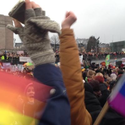 Jubel på Medborgartorget efter godkänd lag