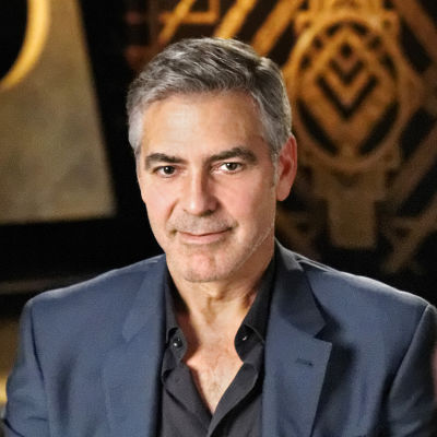Ja Oscarin saa... Dokumenttielokuva Oscarien jaon historiasta. Kuvassa George Clooney..