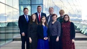Minister Blomqvist tillsammans med sina nordiska kolleger under ett möte i Köpenhamn. Minister Blomqvist tillsammans med sina nordiska kolleger under ett möte i Köpenhamn.