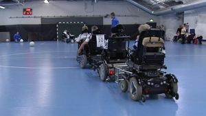 Det dyker upp allt fler idrottsformer för rullstolsbrukare, både för manuella och elektriska rullstolar. Finlands elrullstolsförbund har existerat i två år.