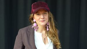 Tove Folkesson skriver om väninneskap och uppbrott i sina romaner. Författaren Tove Folkesson.