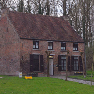 Maison van Gogh i Cuesmes. Vincent bodde här 1880 efter att han hade skrivit till sin bror att han tänkte bli konstnär. Maison van Gogh i Cuesmes där Vincent bodde efter att han hade skrivit till sin bror att han tänkte bli konstnär.