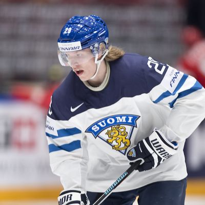 Patrik Laine ensimmäisessä MM-ottelussaan