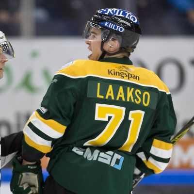 Tapio Laakso kuvassa