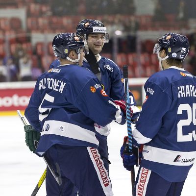 Miro Aaltonen, FIN #15 tekee 1-0