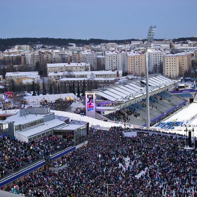 MM-kisat ja Lahden siluetti