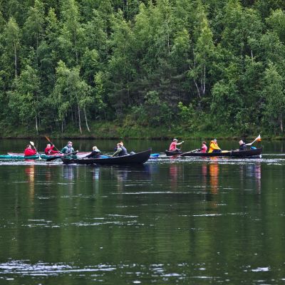 Sierilän voimalaitoksen vastainen soututapahtuma Rovaniemellä 21.7.2017