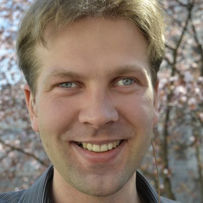 Riku Virtanen lähikuvassa.
