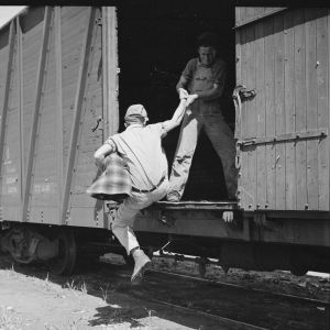 Junapummit opettelivat hyppäämään liikkuvaan junaan