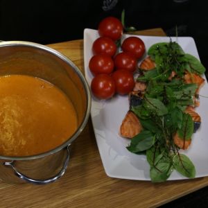 Niklas tomat-fisksoppa med curry.