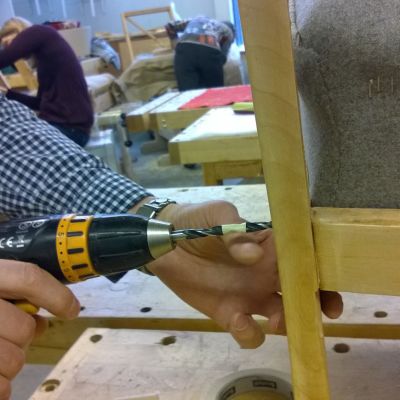 kansalaisopisto entisöinti puutyö verhoilu Rovaniemen kansalaisopisto