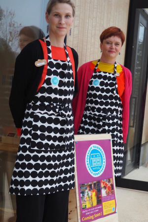 Anna Niskala och Irina Sorsa. Bildkonstlärare Anna niskala och Irina sorsa