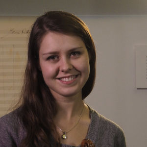 Onnellinen Sibelius-viulukilpailun 2015 finalisti saksalainen Friederike Starkloff.