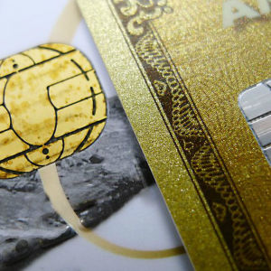 Närbild av ett betalningskort