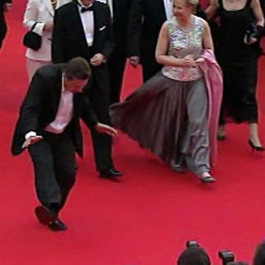 Aki Kaurismäki Cannesin punaisella matolla