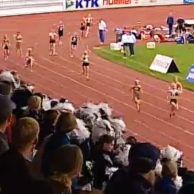 Flickornas 4x100 m på Stafettkarnevalen 1998.