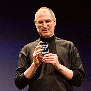 Steve Jobs Applen tiedotustilaisuudessa