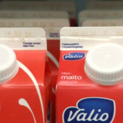 Valion maitotölkkeissä on nykyään korkit.