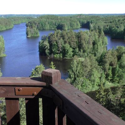 Maisemanäkymä Kaukolanharjun näkätornista