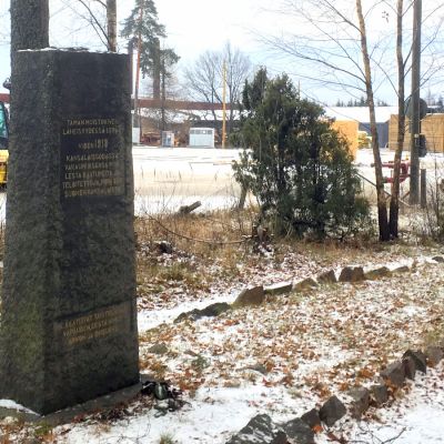 Vierumäen joukkohauta.