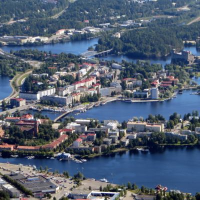 Savonlinnan keskusta ilmasta kuvattuna.