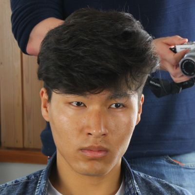 Joensuulainen Ali Halim kuvattavana 3d-selfieen.