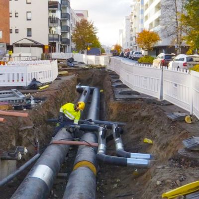 Rovaniemen Korkalonkadulla tehdään kaukolämpötöitä