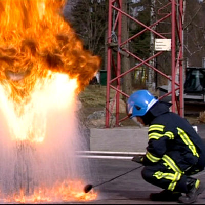 videostill från Vetamix inslag om brandsäkerhet.