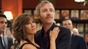 Jane (Jennifer Aniston) och Seth (Rhys Ifans) i filmen She´s funny that way Jane (Jennifer Aniston) och Seth (Rhys Ifans) i filmen She´s funny that way