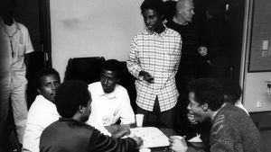 Somalipakolaisia vastaanottokeskuksessa (1989).