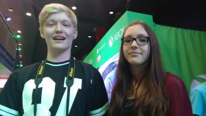 Joa Jokisen ja Jenna Nummisen mukaan Minecraftia on hauskempaa seurata kuin muita pelejä. // Kuva: YleX / Samppa Rautio