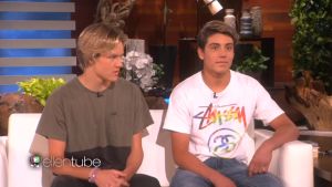 Damn Daniel -meemin keksineet Josh ja Daniel vierailivat Ellen DeGeneresin ohjelmassa. // Kuva: Kuvankaappaus/YouTube