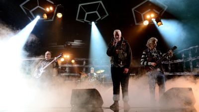 H-hetki on käsillä – Pertti Kurikan Nimipäivät esiintyy tänään Euroviisujen  semifinaalissa | YleX 
