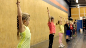 Lapset CrossFit Kids -treeneissä