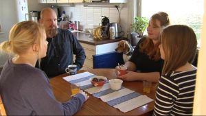 I familjen Alhblad-Österberg är ingenting tabu. Familjen Ahlblad-Österberg