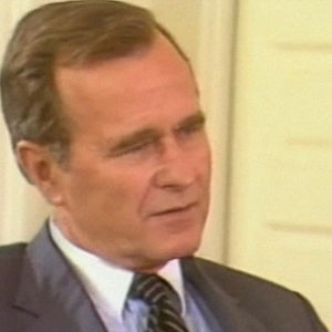 George H. W. Bush haastattelussa 1983.