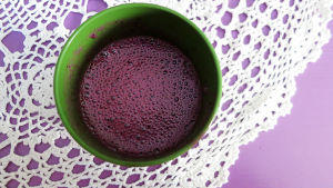 Lohturuokaa: linssikeittoa, mannapuuroa tai vaikkapa mustikkasmoothie. Jokaiselle maun mukaan. Kissankehto: Lohturuokaa