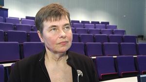 Terttu Utriainen säger att vanlig nyhetsrapportering inte borde sänka straffet. Terttu Utriainen, professor emerita i straffrätt kommenterar våldtäktsdomen i Mosabackafallet.