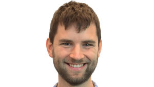 David Collste säger att åtgärder för att öka ett samhälles resiliens kan hämta argument från både höger- och vänsterkanten David Collste