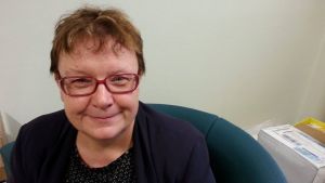 Gun Andersson från Folkhälsan har jobbat med mobbningsförebyggande arbete i nästan 40 år. Gun Andersson