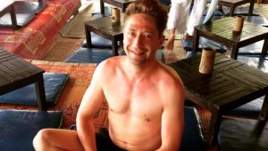 Matti Kallio saknar den gemenskap som var kännetecknande för Ko Lanta för tio år sedan. Matti Kallio på Koh Lanta.