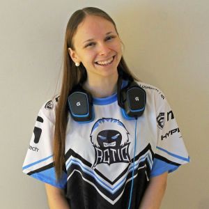 RCTIC:n naisjoukkueen pelaaja Laura "larb" Nykänen