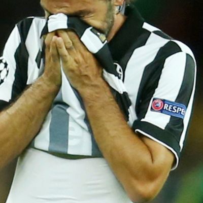 Pirlo itkee