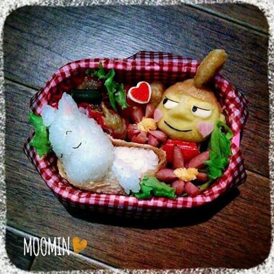 Riisistä, merilevästä, kasviksista ja munista muotoillut hahmot ovat osa japanilaisen pop-kulttuurin "kawaii" eli suloisuus-teemaa.