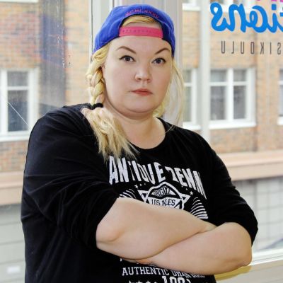 Evaleena Vuorenmaa työpaikallaan