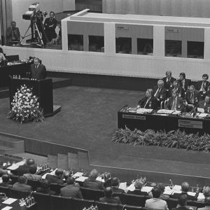 Pääsihteeri Leonid Brezhnev puhuu Finlandia-talossa Etyk-kokouksessa 1975