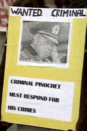 Ihmisoikeusjärjestöt vaativat Chilen entisen sotilasjohtajan Augusto Pinochetin pidättämistä 1988.