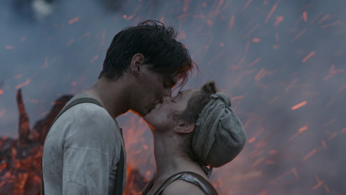 Hyväksikäytettyjen Moms suku puoli